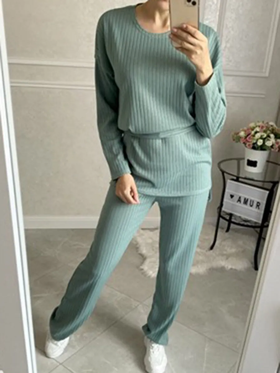 Round Neck Knitted Casual Suit