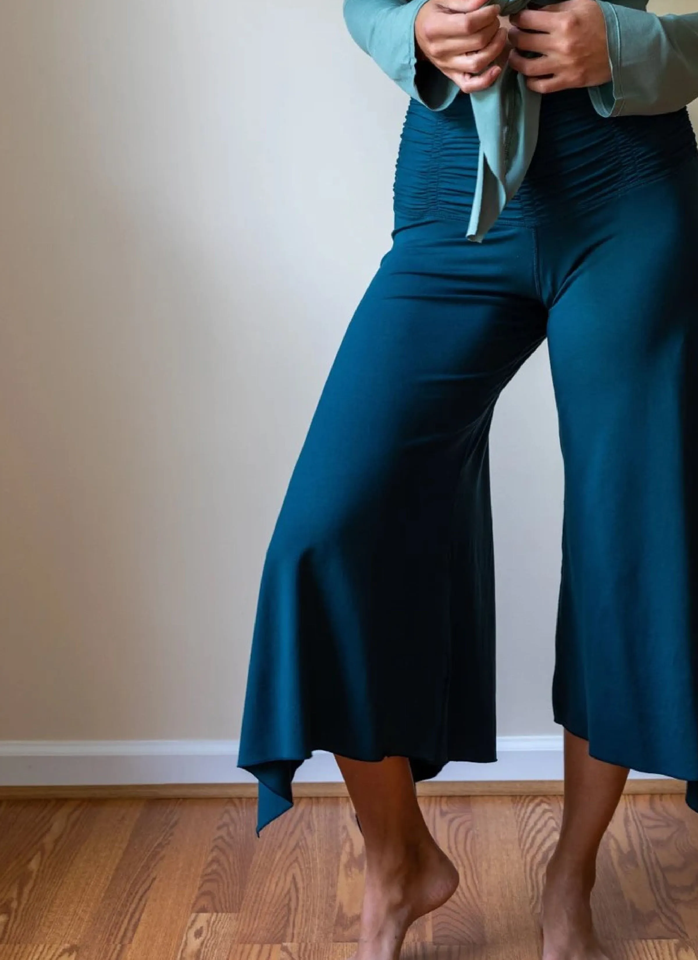 Ruched Waistband Wide Leg Gaucho Pants in Dark Teal