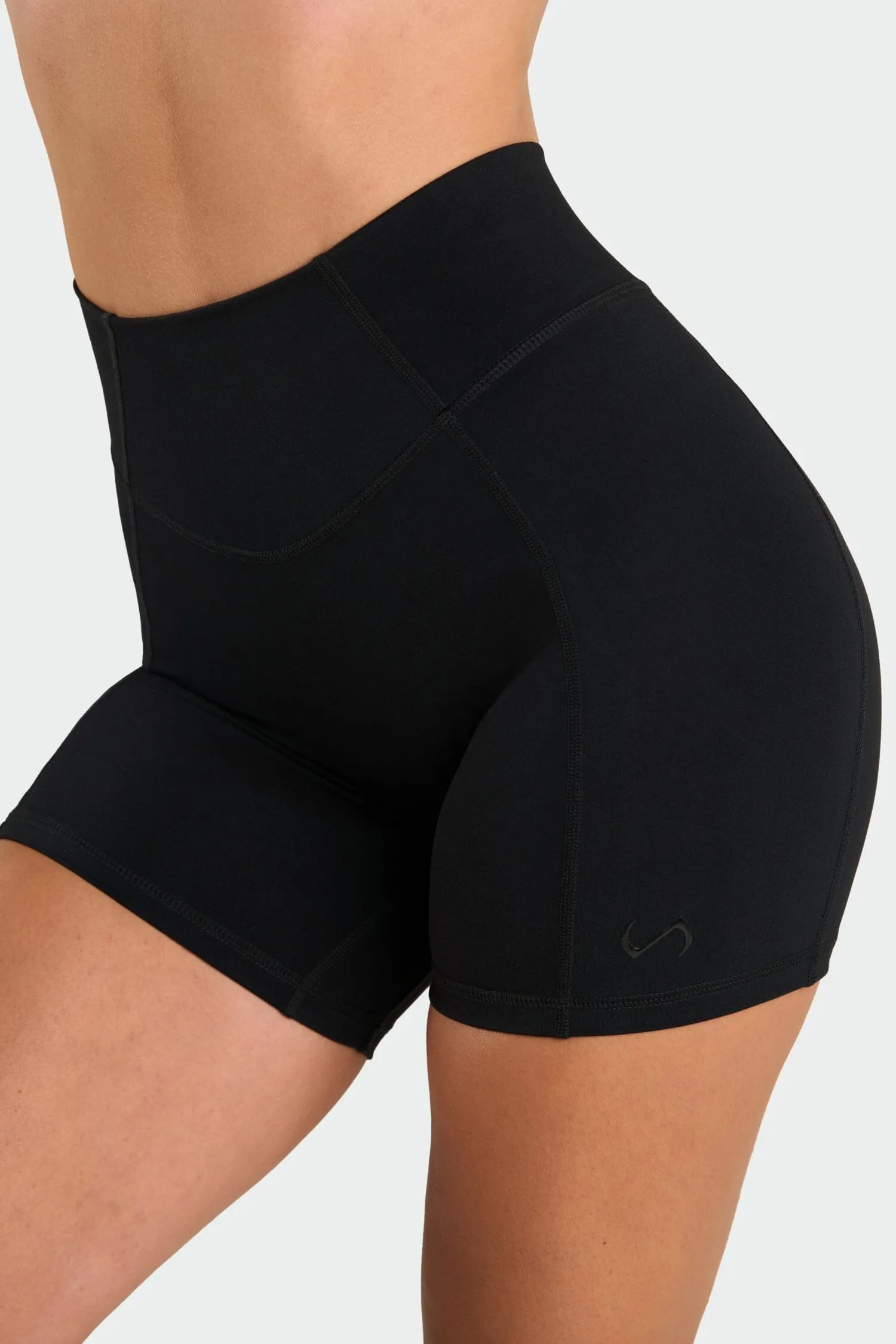 Tempo Scrunch Butt Shorts